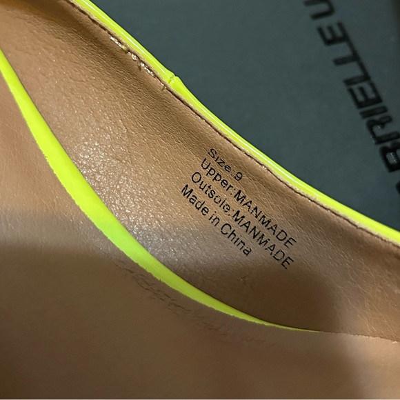 Lynsey Faux Leather kitten heel pump - Picture 4 of 4